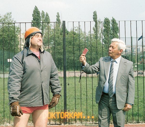 piros lap.jpg